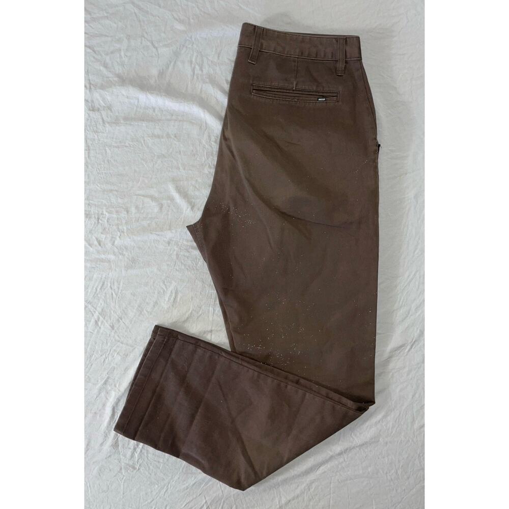 Nike SB Flat Front Stretch Poly-Cotton Chino Pants. Washed Brown, Men's 30X30.